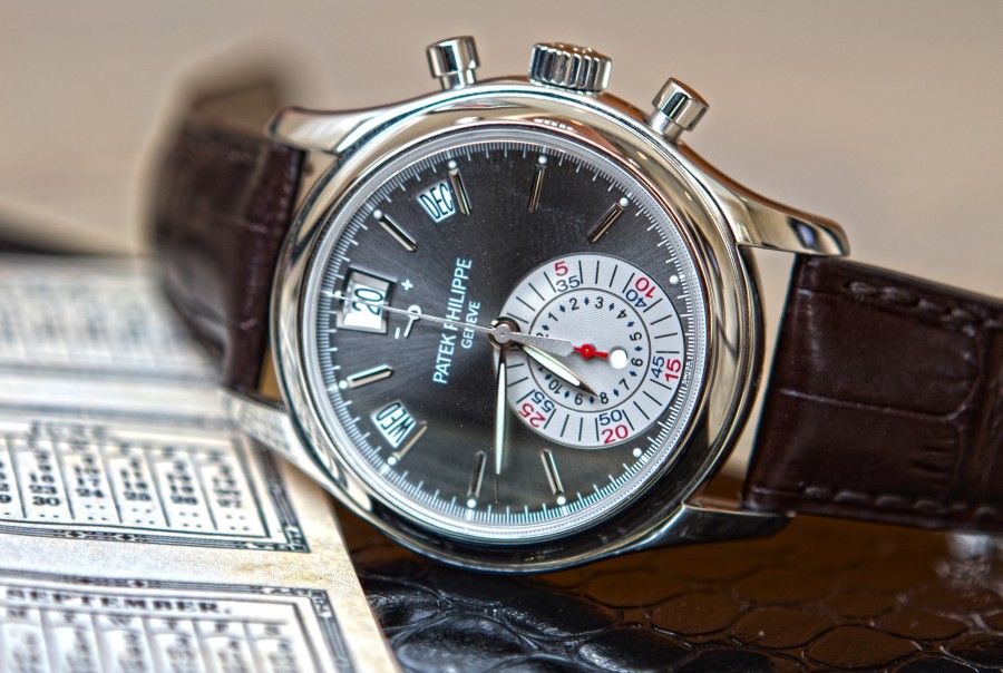 Patek Philippe 5960P annual calendar hands on - Govberg - Perpetuelle